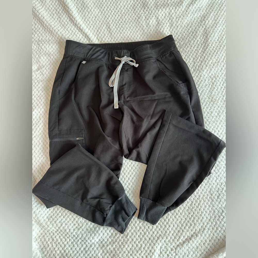 FIGS Zamora Jogger Scrub Pants Women